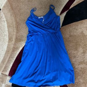 Brand new never worn. Has pockets